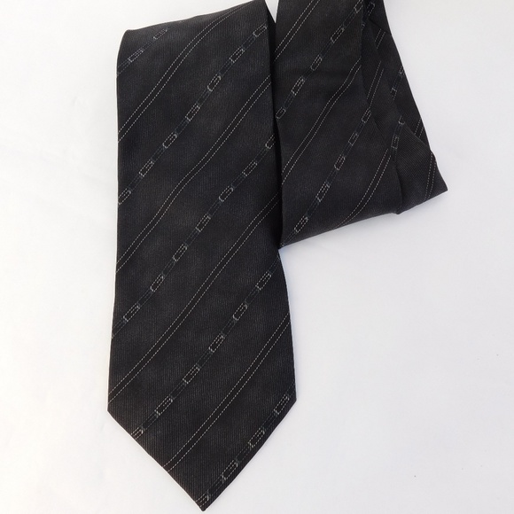 GUCCI MONOGRAM LOGO SILK TIE - Picture 2 of 6